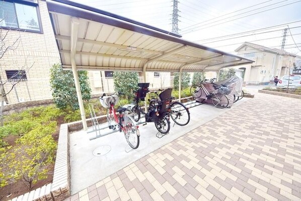 SHAMROCK HILLS の物件内観写真